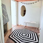 Spacious House 160m2 With Own Sauna, Free Parking, Private Yard Area شقة روفانييمي