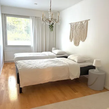 Spacious House 160m2 With Own Sauna, Free Parking, Private Yard Area Apartamento Rovaniemi