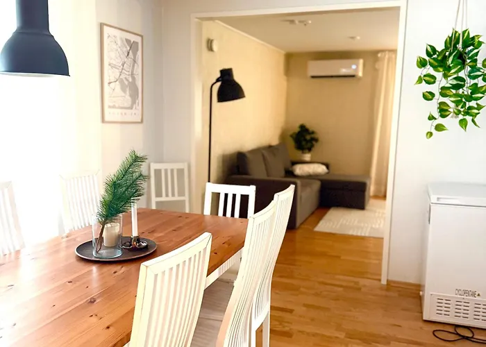 Spacious House 160m2 With Own Sauna, Free Parking, Private Yard Area Rovaniemi
