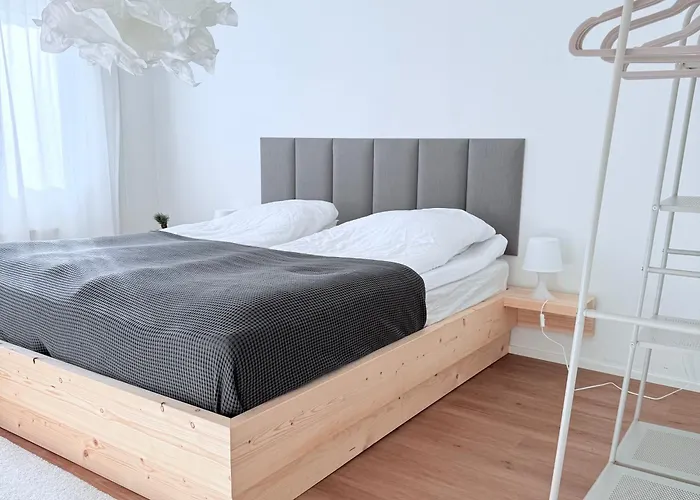 Spacious House 160m2 With Own Sauna, Free Parking, Private Yard Area Apartament