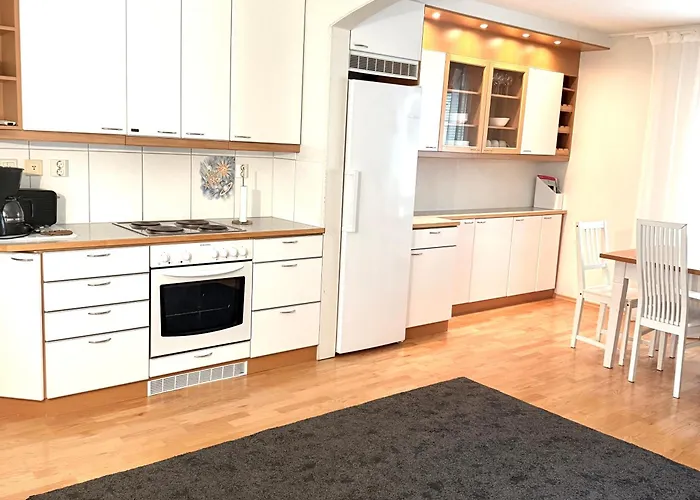 Spacious House 160m2 With Own Sauna, Free Parking, Private Yard Area Rovaniemi