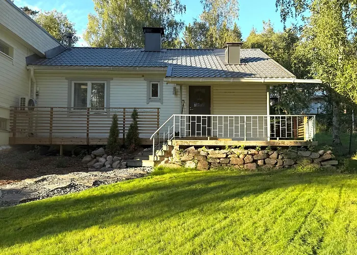 Spacious House 160m2 With Own Sauna, Free Parking, Private Yard Area Apartament